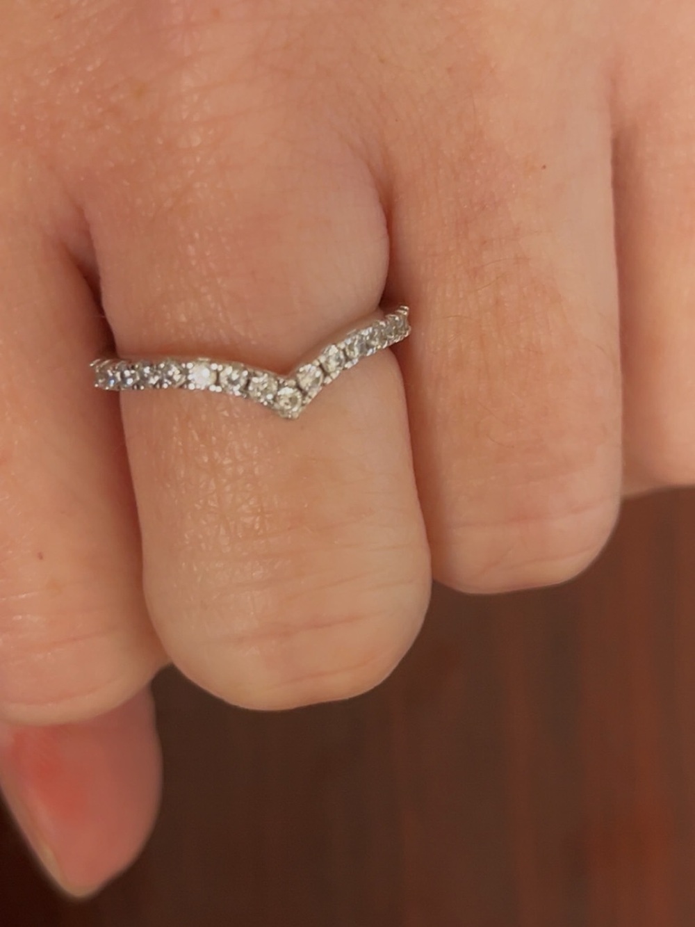 V-Shaped Pavé Crystal Silver Ring - White sterling silver